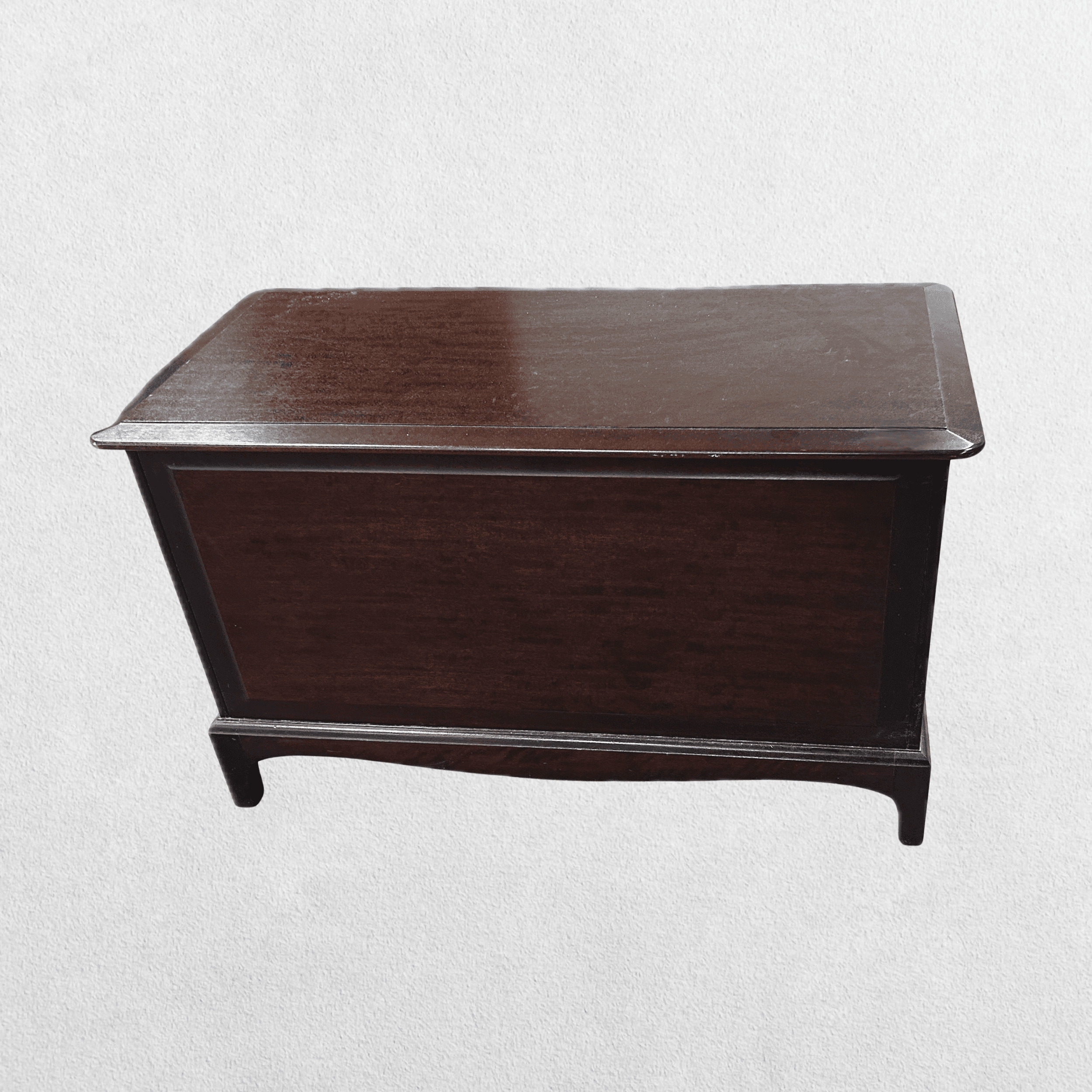 Mid-Century Modern Mahogany Blanket Box by Stag Minstrel