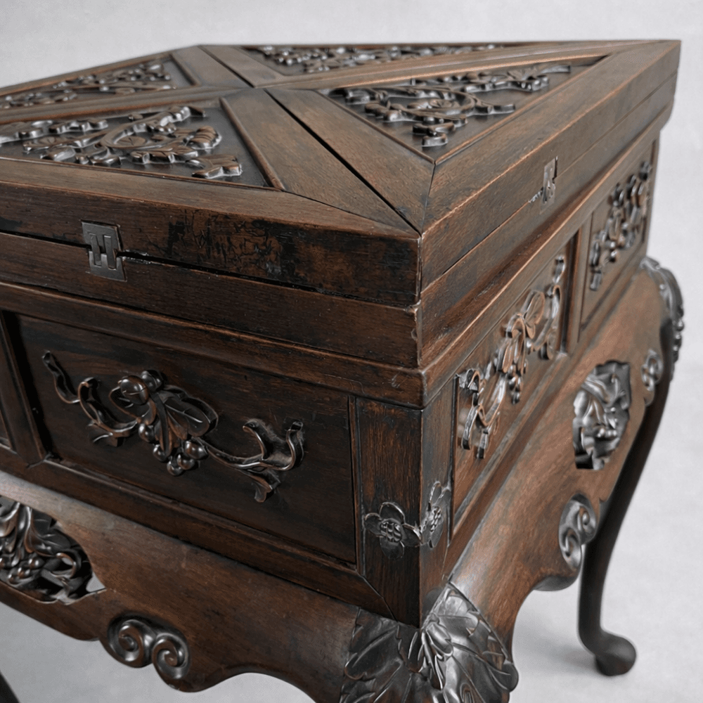 19th Century Chinese Export Carved Padouk Wood Envelope Card Table detail 3