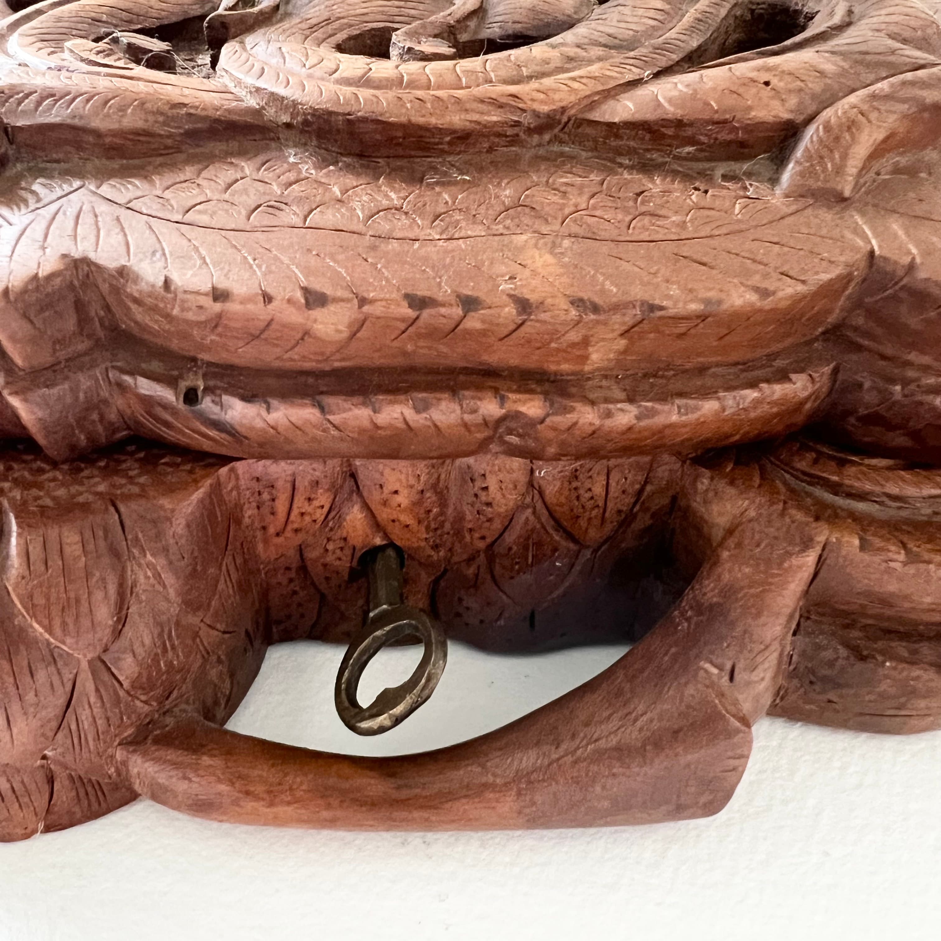 Vintage Hand-Carved Dragon Wood Jewellery Box detail 3