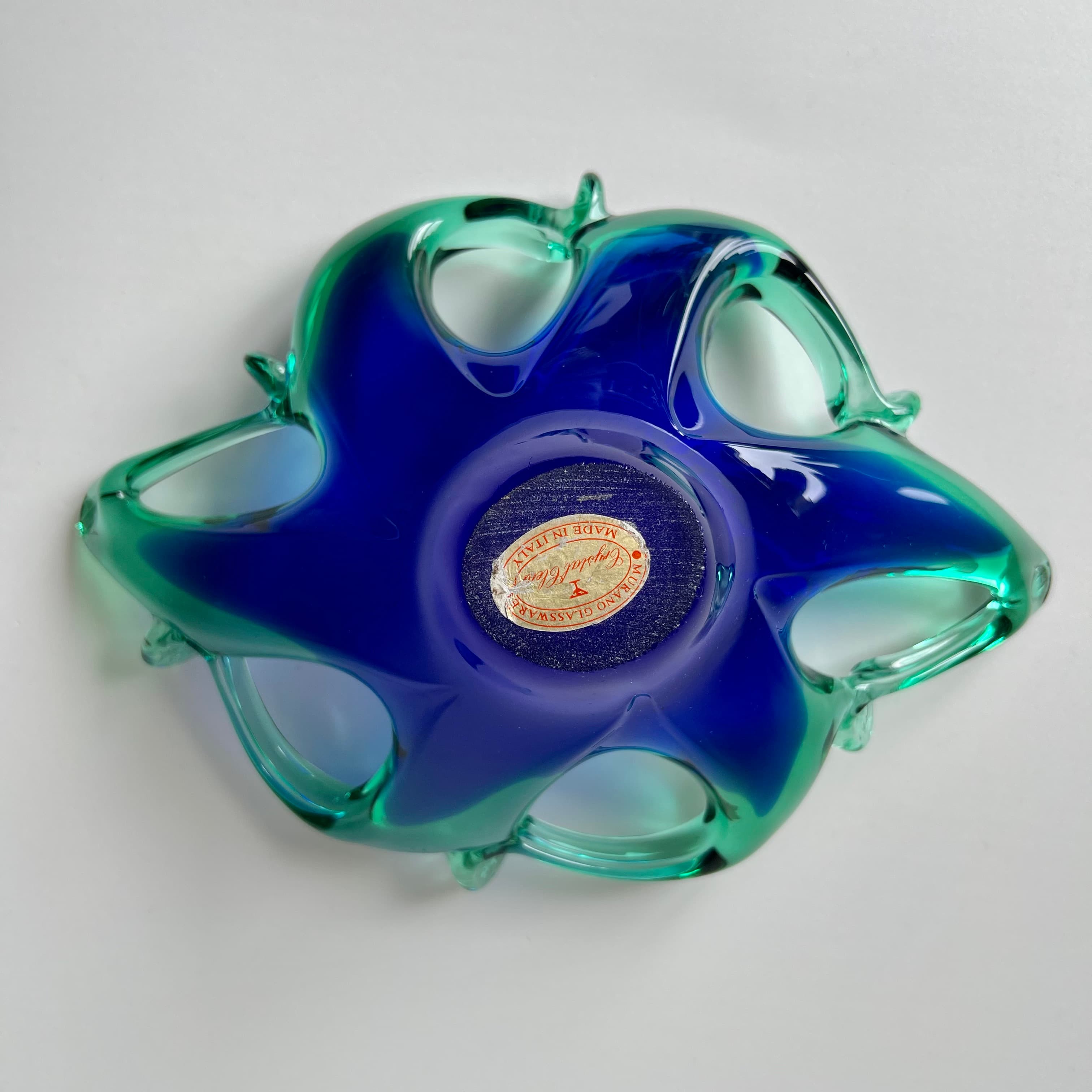 Mid-Century Style Murano Glass Biomorphic Bowl detail 4