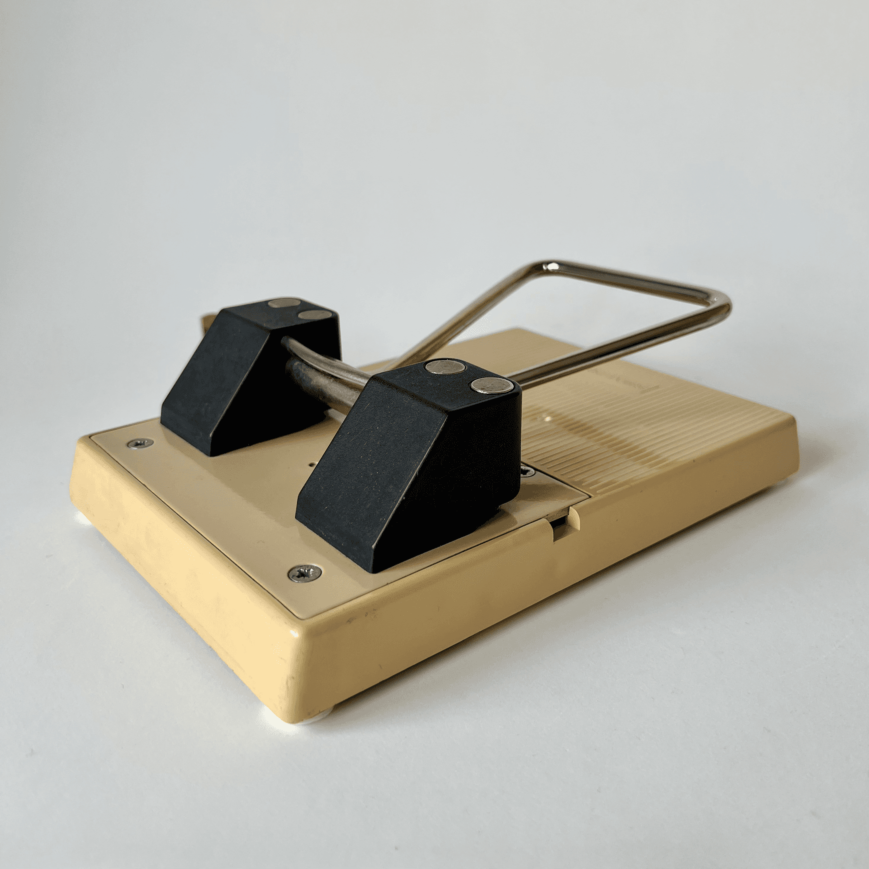 Vintage Swedish Heavy Duty Hole Punch Sharpo 51 detail 10