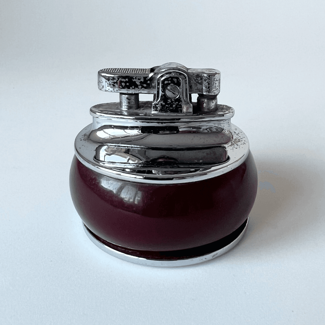 Vintage Rolstar Table Lighter with B.I. Callenders Inscription detail 2