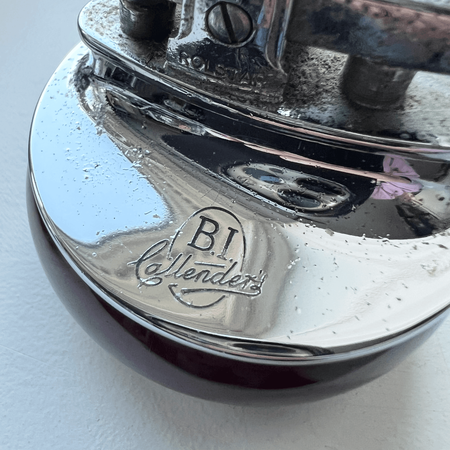 Vintage Rolstar Table Lighter with B.I. Callenders Inscription detail 4